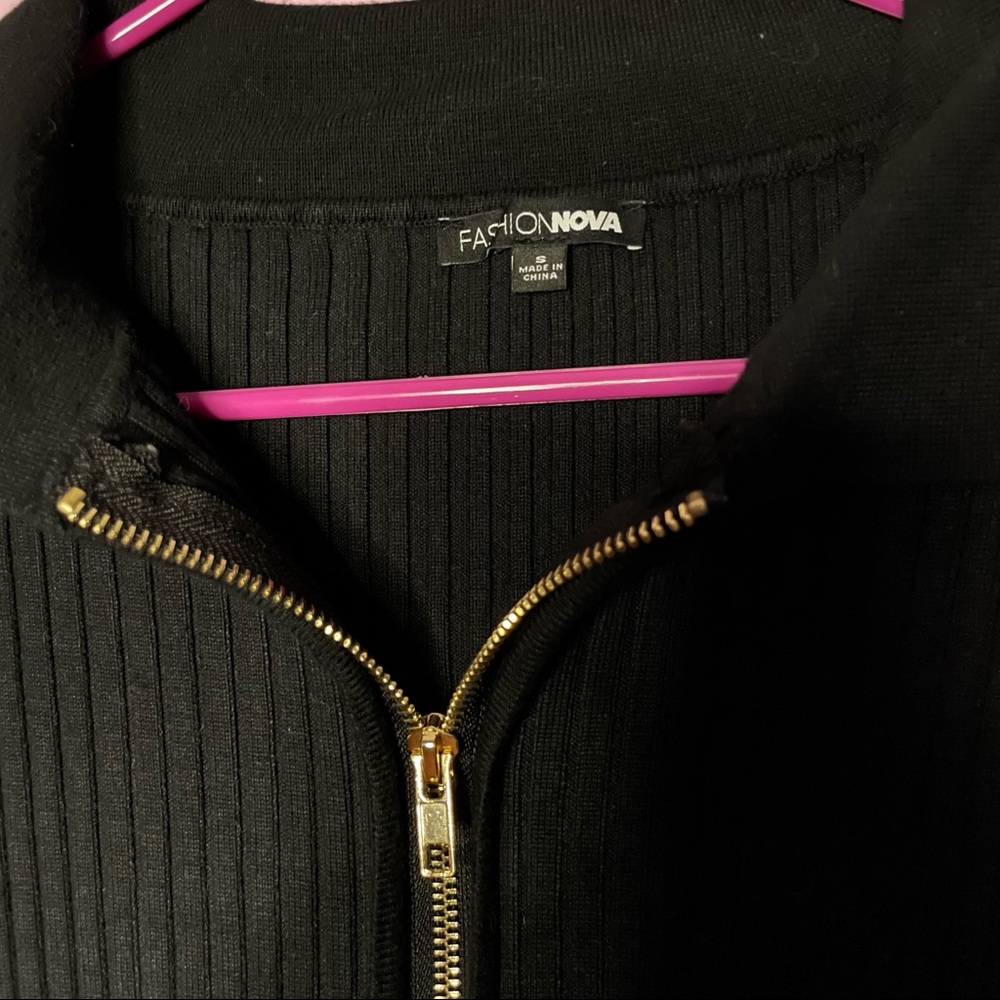 Fashion Nova 2 way zip black ribbed sweater - Picture 2 of 4
